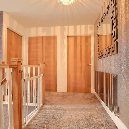 4 Bed Modern Luxury Vakantiehuis *