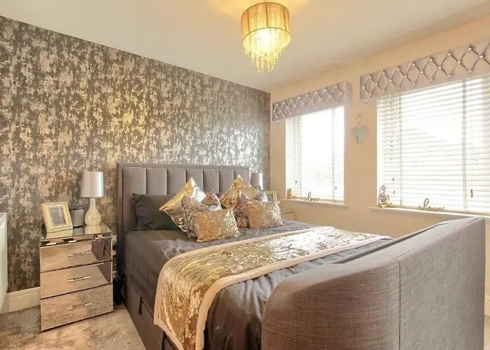 4 Bed Modern Luxury * Middlesbrough